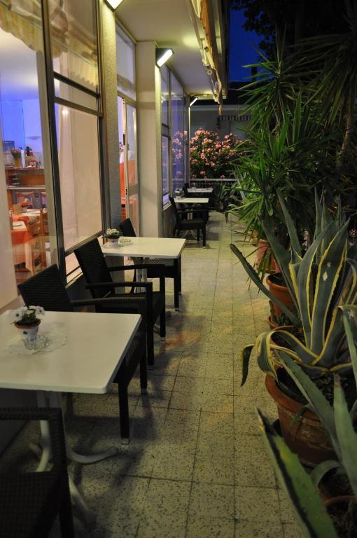 Hotel Nancy Rimini Exterior photo